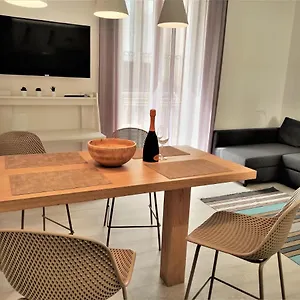 Edesia Apartment- Ortigia Holidays Appartamento Syracuse